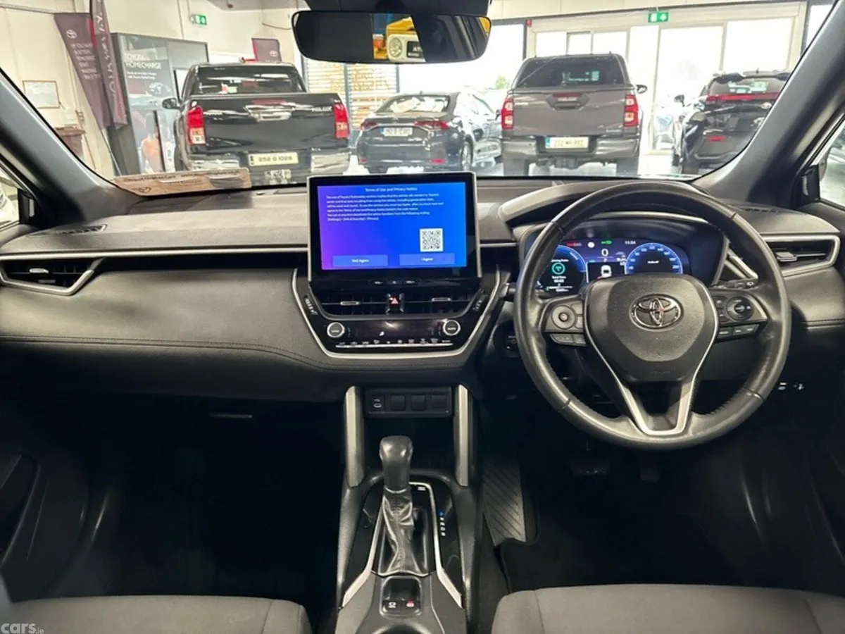 Toyota Corolla Cross SUV, Petrol Hybrid, 2024, Black