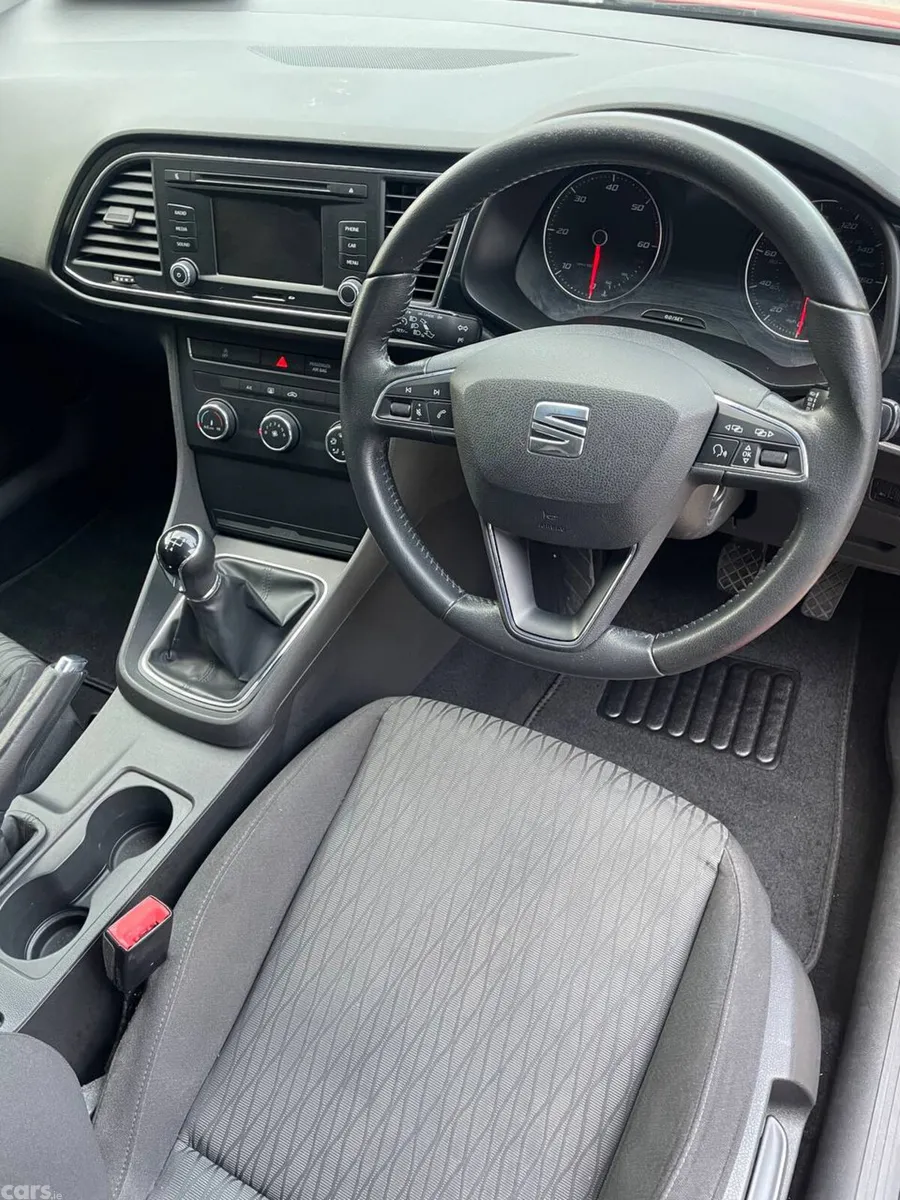 SEAT Leon Hatchback, Diesel, 2013, Red