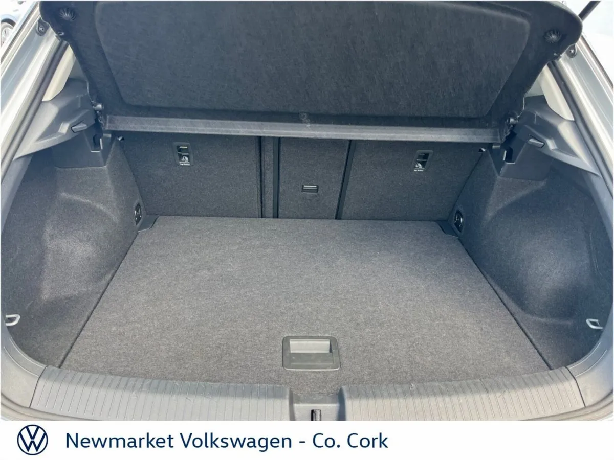 Volkswagen T-Roc SUV, Petrol, 2024, Grey