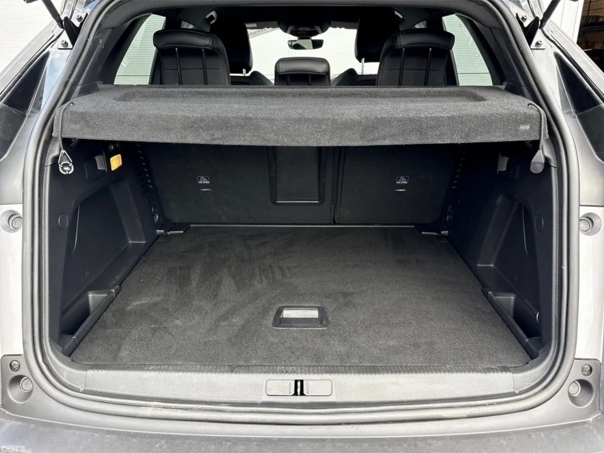 Peugeot 3008 MPV, Diesel, 2024, Grey