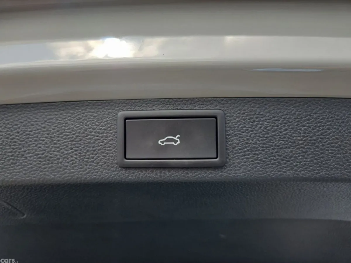 Skoda Karoq SUV, Diesel, 2026, Grey
