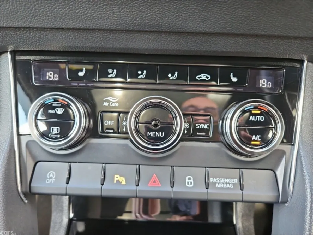 Skoda Karoq SUV, Diesel, 2026, Grey