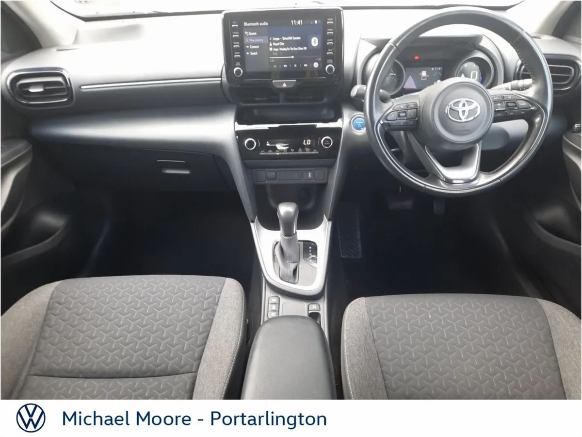 Toyota Yaris Cross Hatchback, Petrol Hybrid, 2024, Black