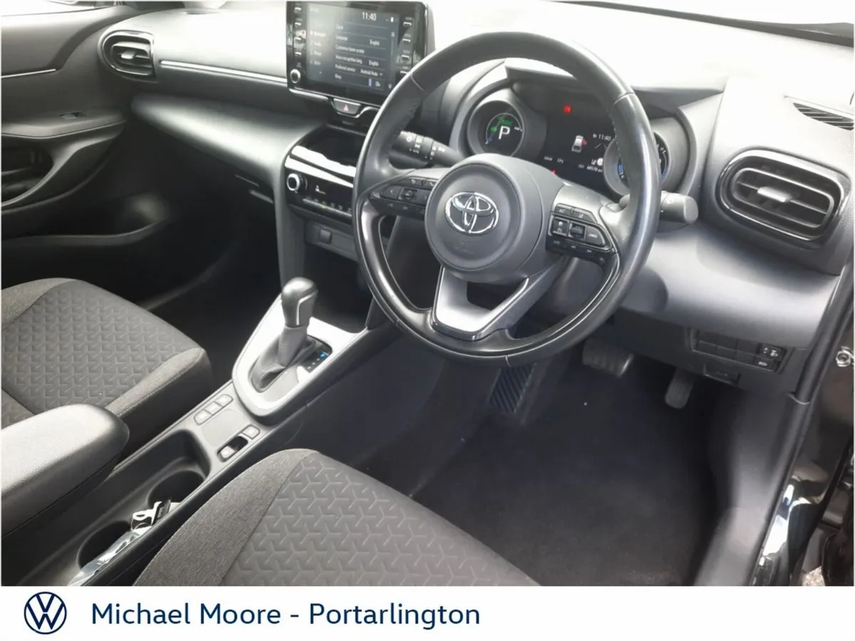 Toyota Yaris Cross Hatchback, Petrol Hybrid, 2024, Black