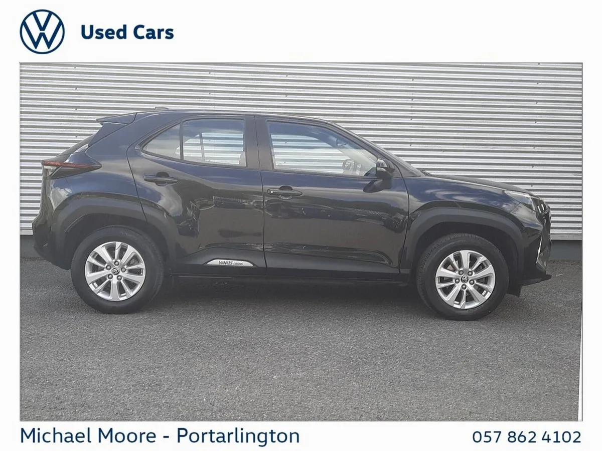 Toyota Yaris Cross Hatchback, Petrol Hybrid, 2024, Black