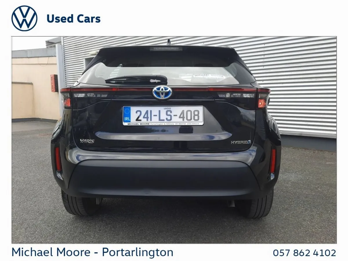 Toyota Yaris Cross Hatchback, Petrol Hybrid, 2024, Black