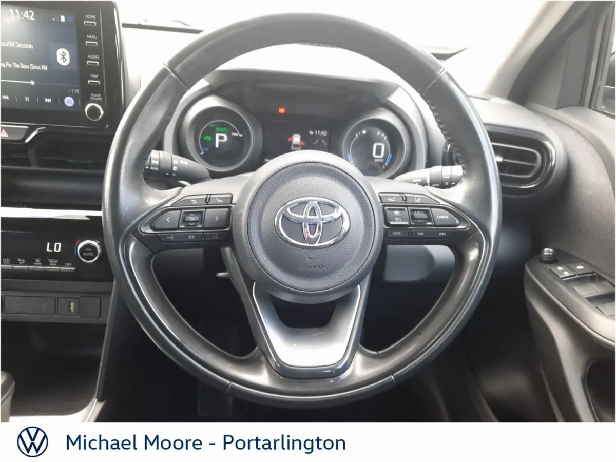 Toyota Yaris Cross Hatchback, Petrol Hybrid, 2024, Black