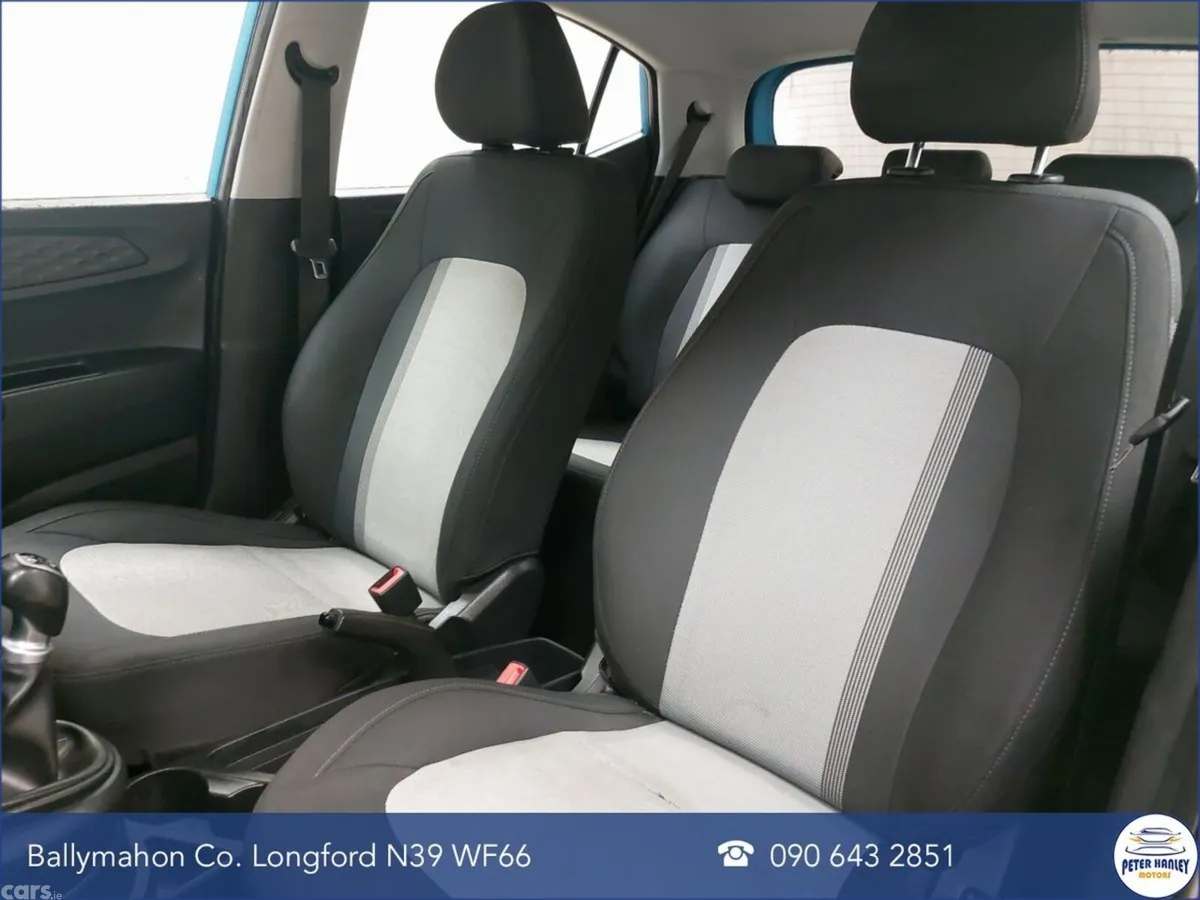 Hyundai i10 Hatchback, Petrol, 2021, Blue
