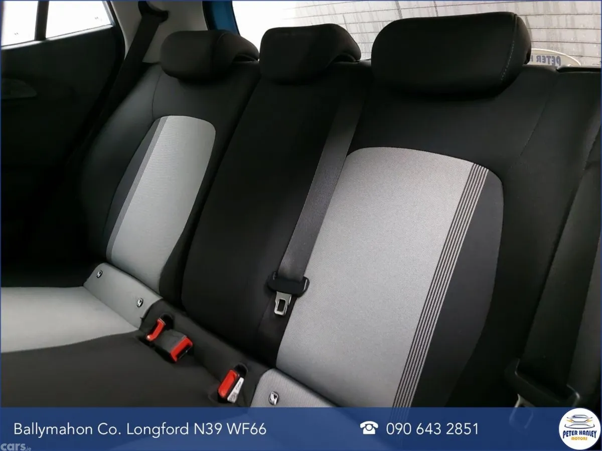 Hyundai i10 Hatchback, Petrol, 2021, Blue