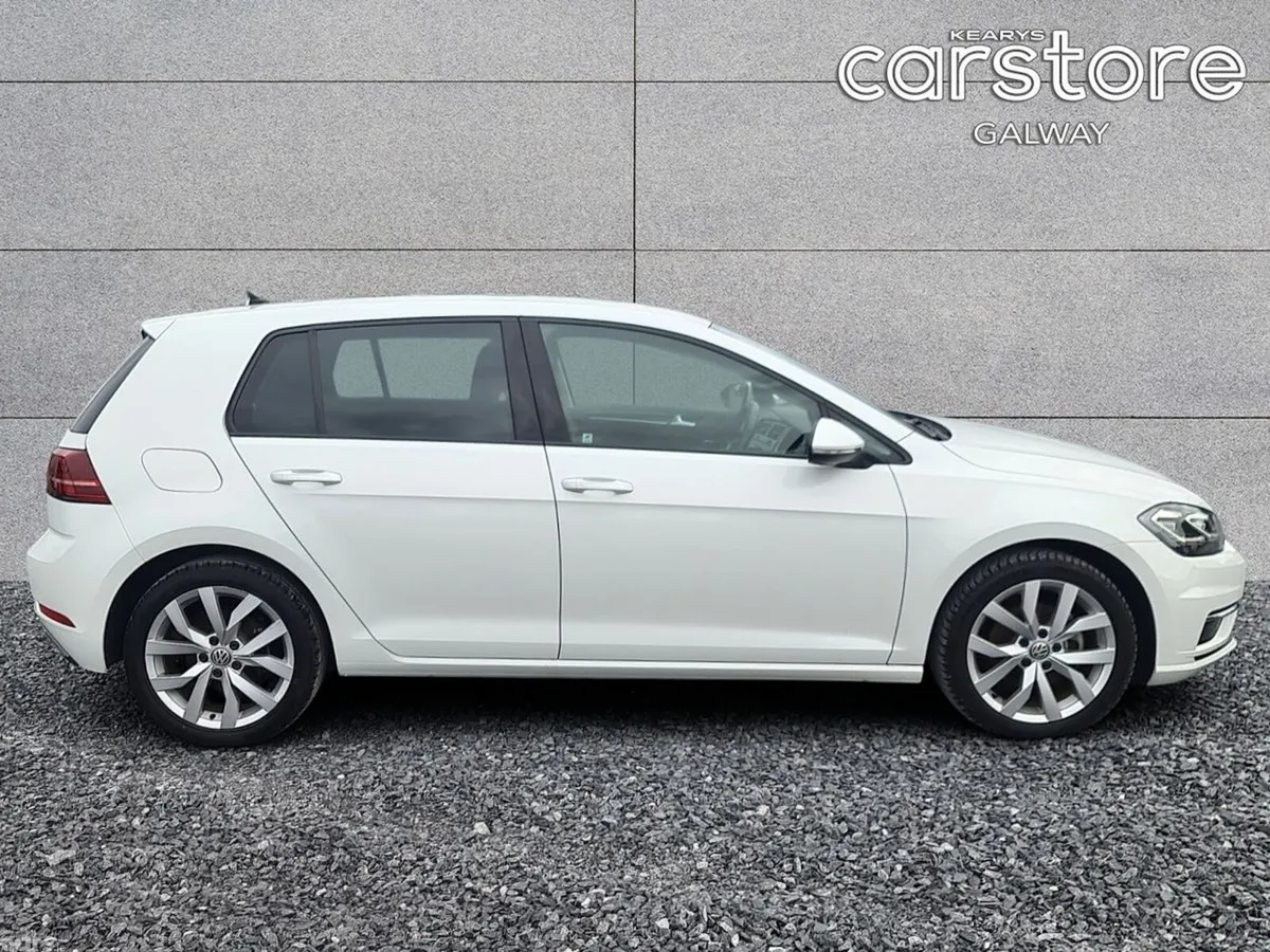 Volkswagen Golf Hatchback, Petrol, 2018, White