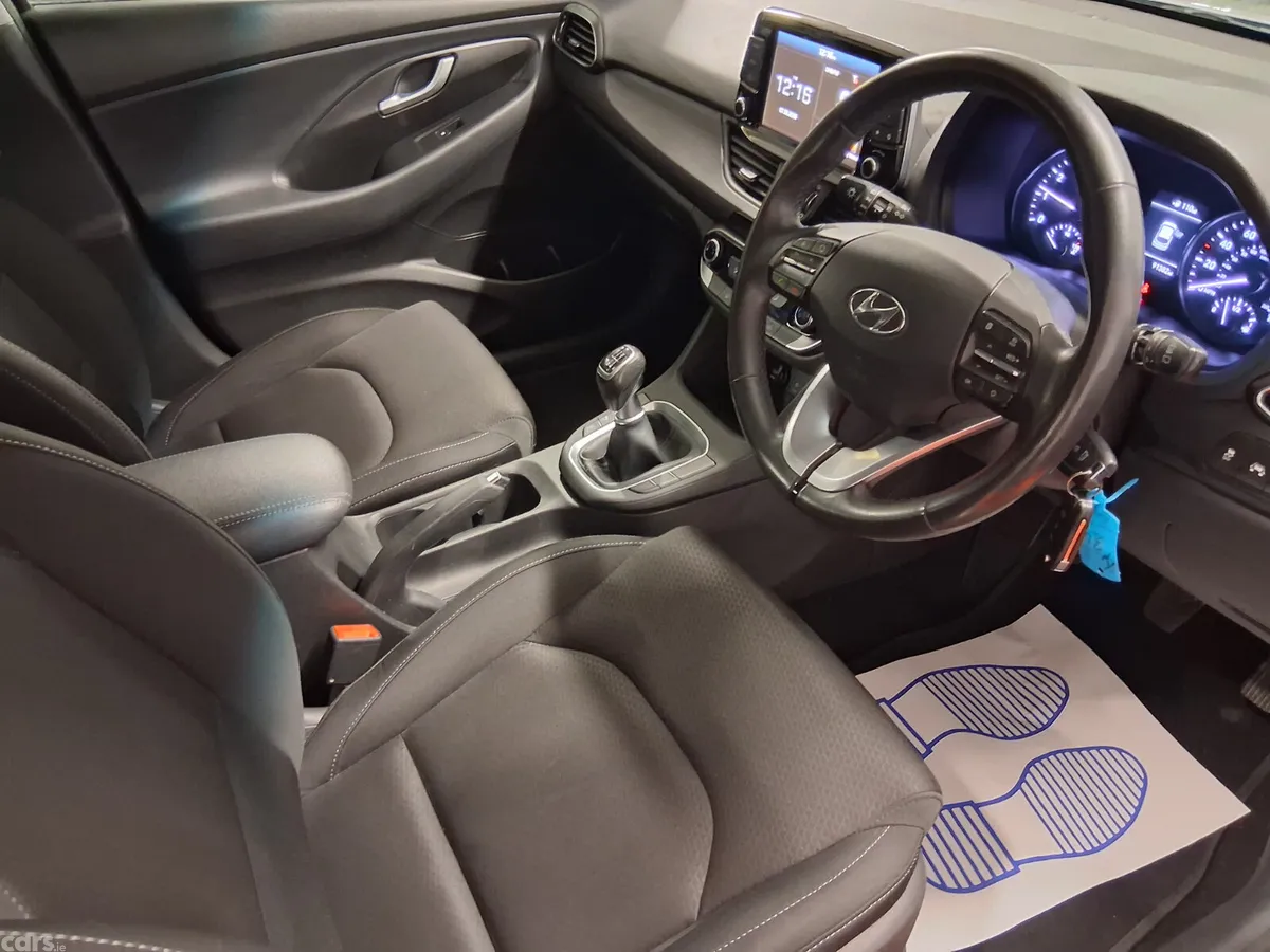 Hyundai i30 Hatchback, Petrol, 2017, Silver