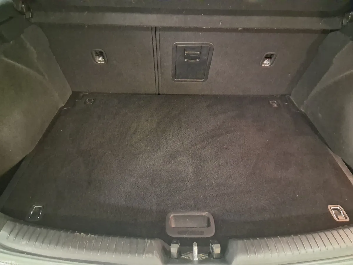 Hyundai i30 Hatchback, Petrol, 2017, Silver
