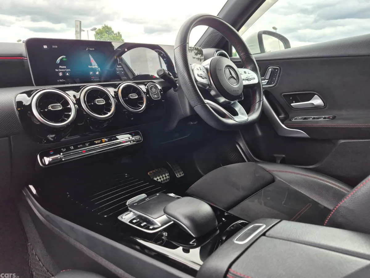 Mercedes-Benz A-Class Hatchback, Diesel, 2019, White