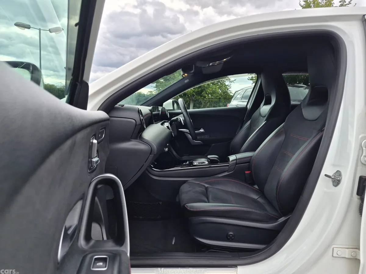 Mercedes-Benz A-Class Hatchback, Diesel, 2019, White