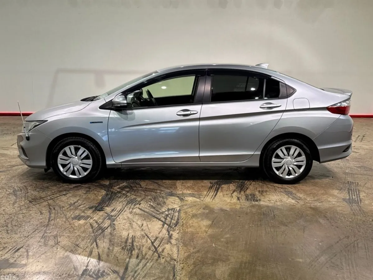 Honda Grace Saloon, Petrol Hybrid, 2019, Silver