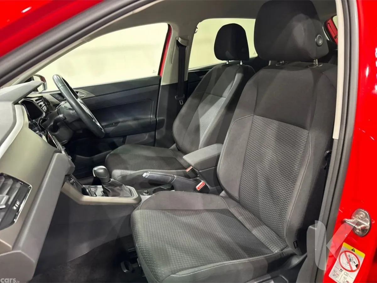 Volkswagen Polo Hatchback, Petrol, 2020, Red