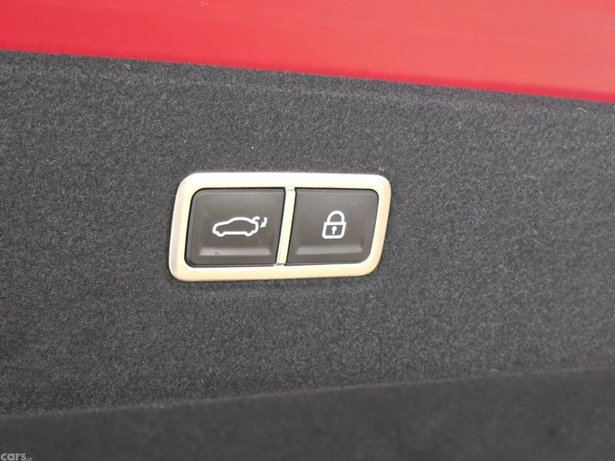 Hyundai IONIQ 6 Saloon, Electric, 2023, Red