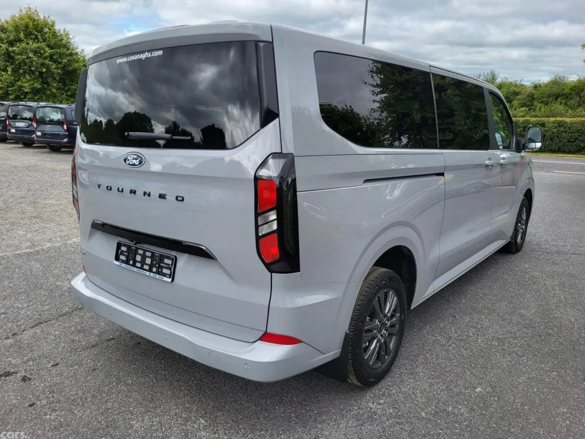 Ford Tourneo Custom MPV, Petrol Plug-in Hybrid, 2026, Grey