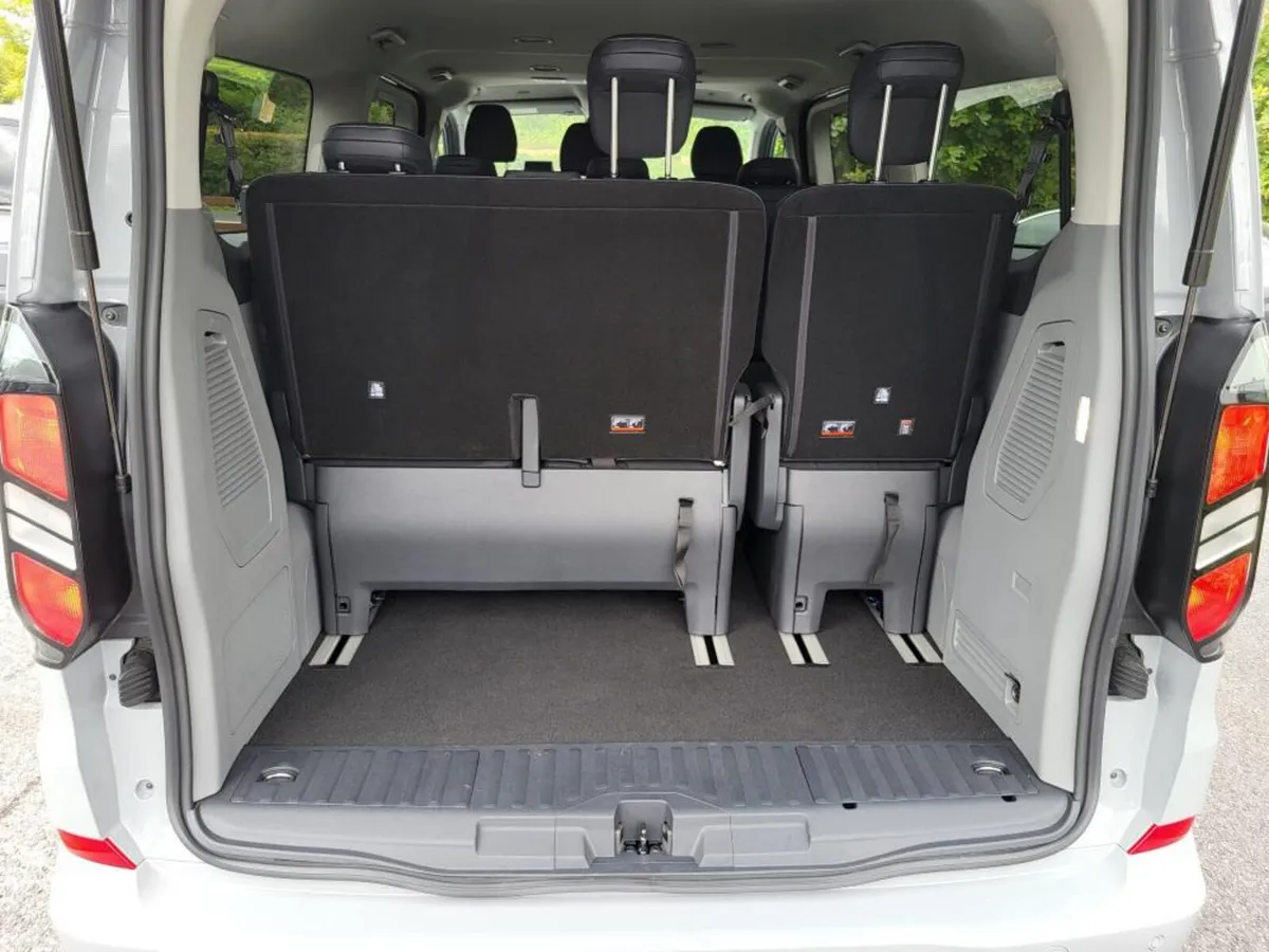 Ford Tourneo Custom MPV, Petrol Plug-in Hybrid, 2026, Grey