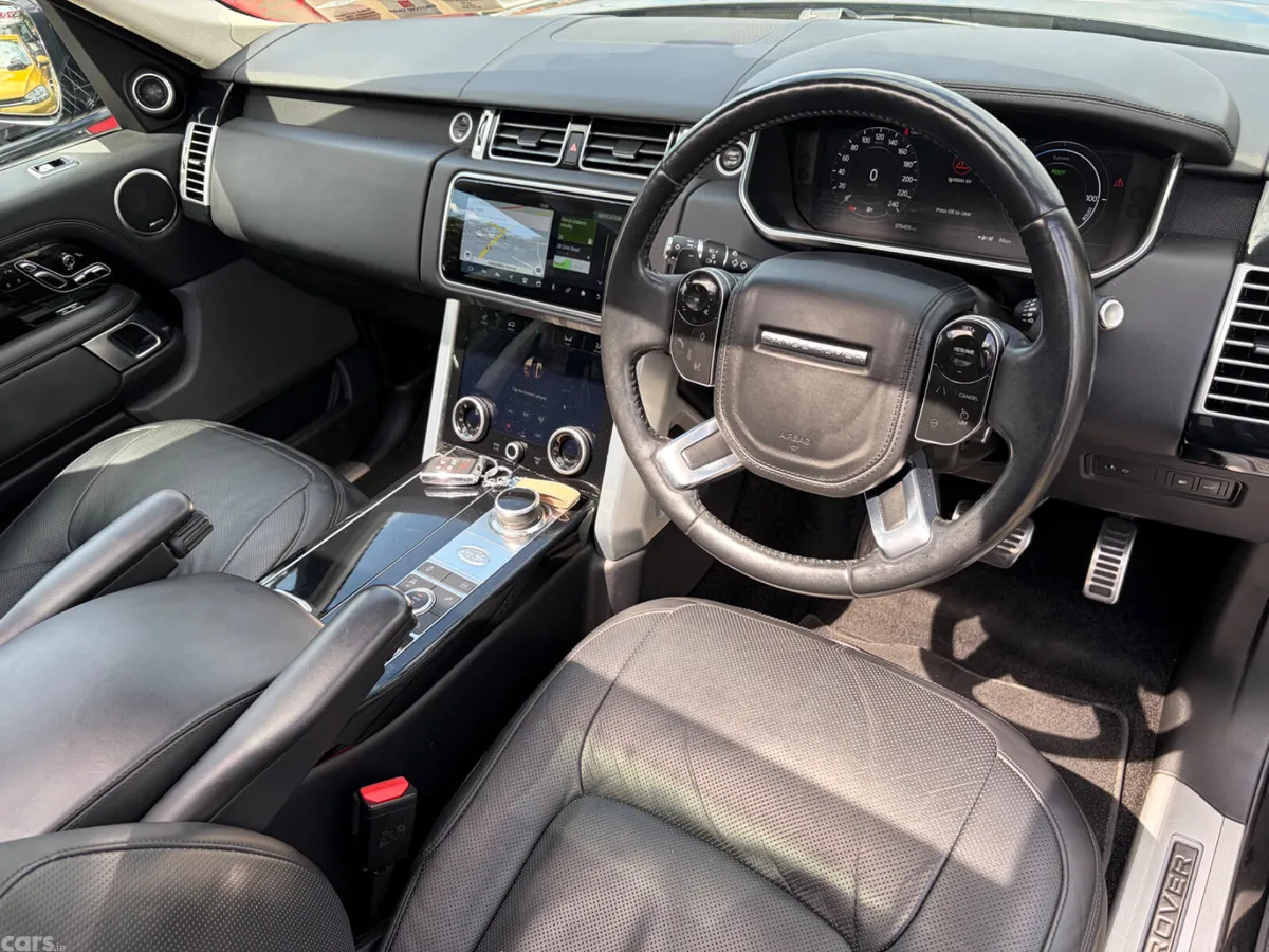 Land Rover Range Rover SUV, Petrol Hybrid, 2021, Black