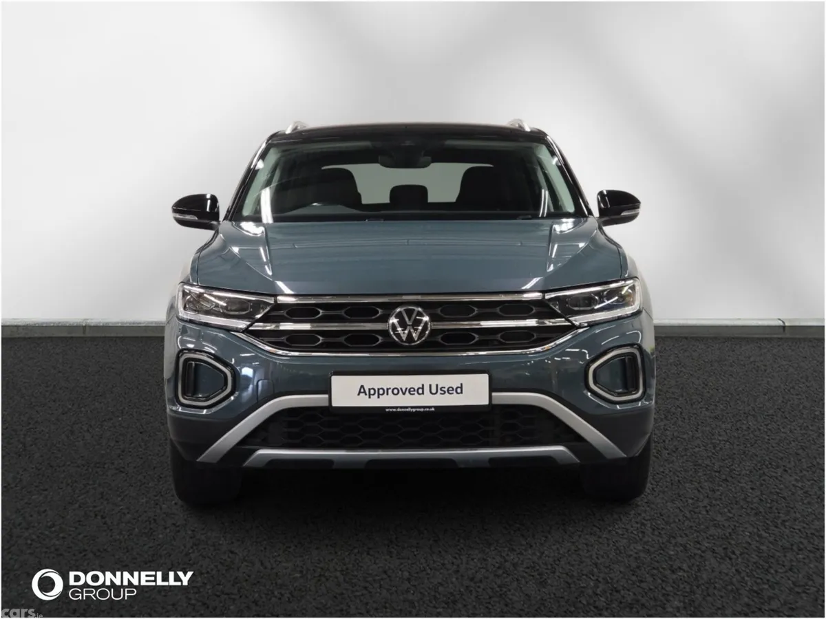 Volkswagen T-Roc Hatchback, Petrol, 2023, Blue