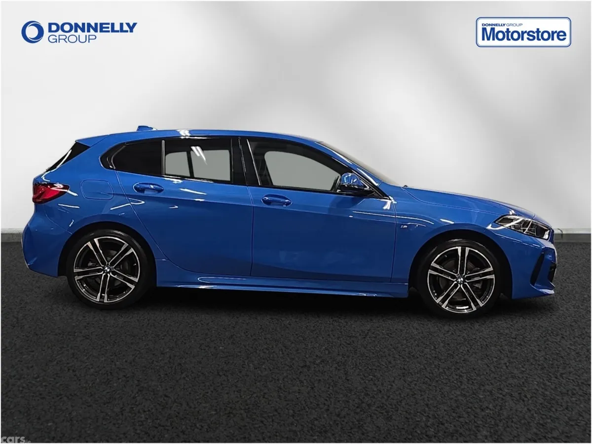 BMW 1-Series Hatchback, Diesel, 2023, Blue