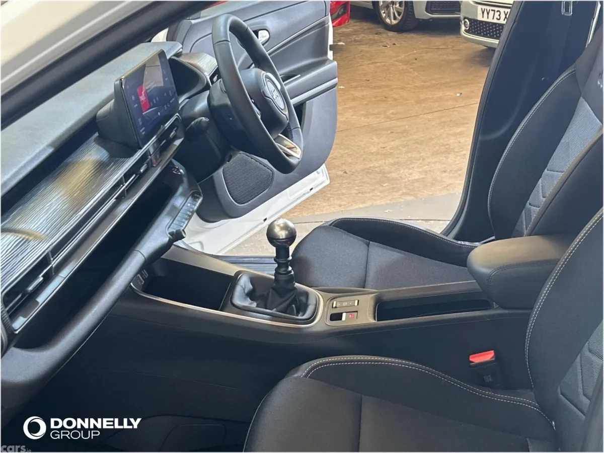 Jeep Avenger Hatchback, Petrol, 2025, White