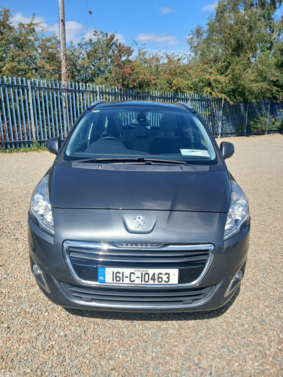 Peugeot 5008 MPV, Diesel, 2016, Grey