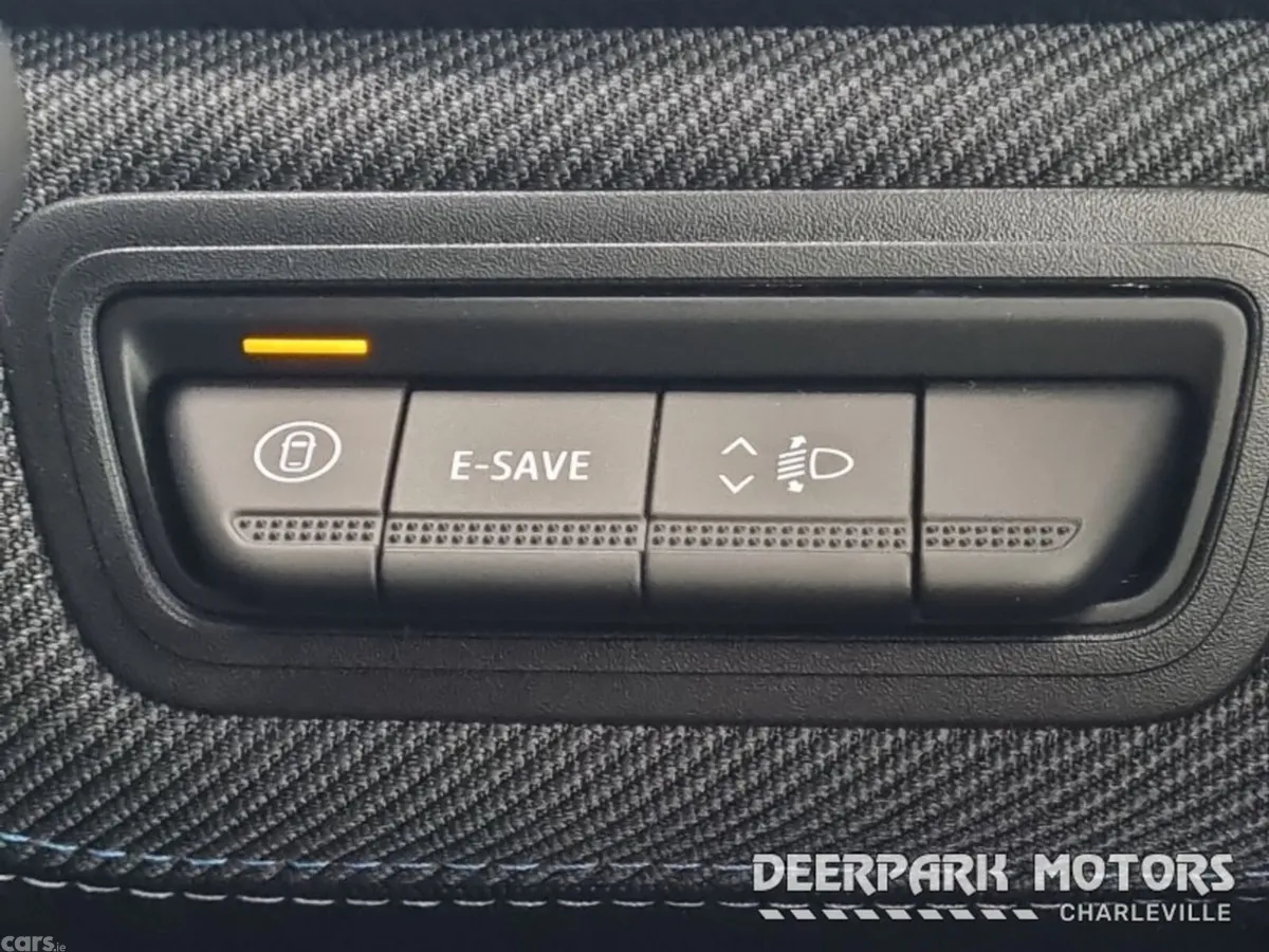 Renault Symbioz Hatchback, Petrol Hybrid, 2026, Black