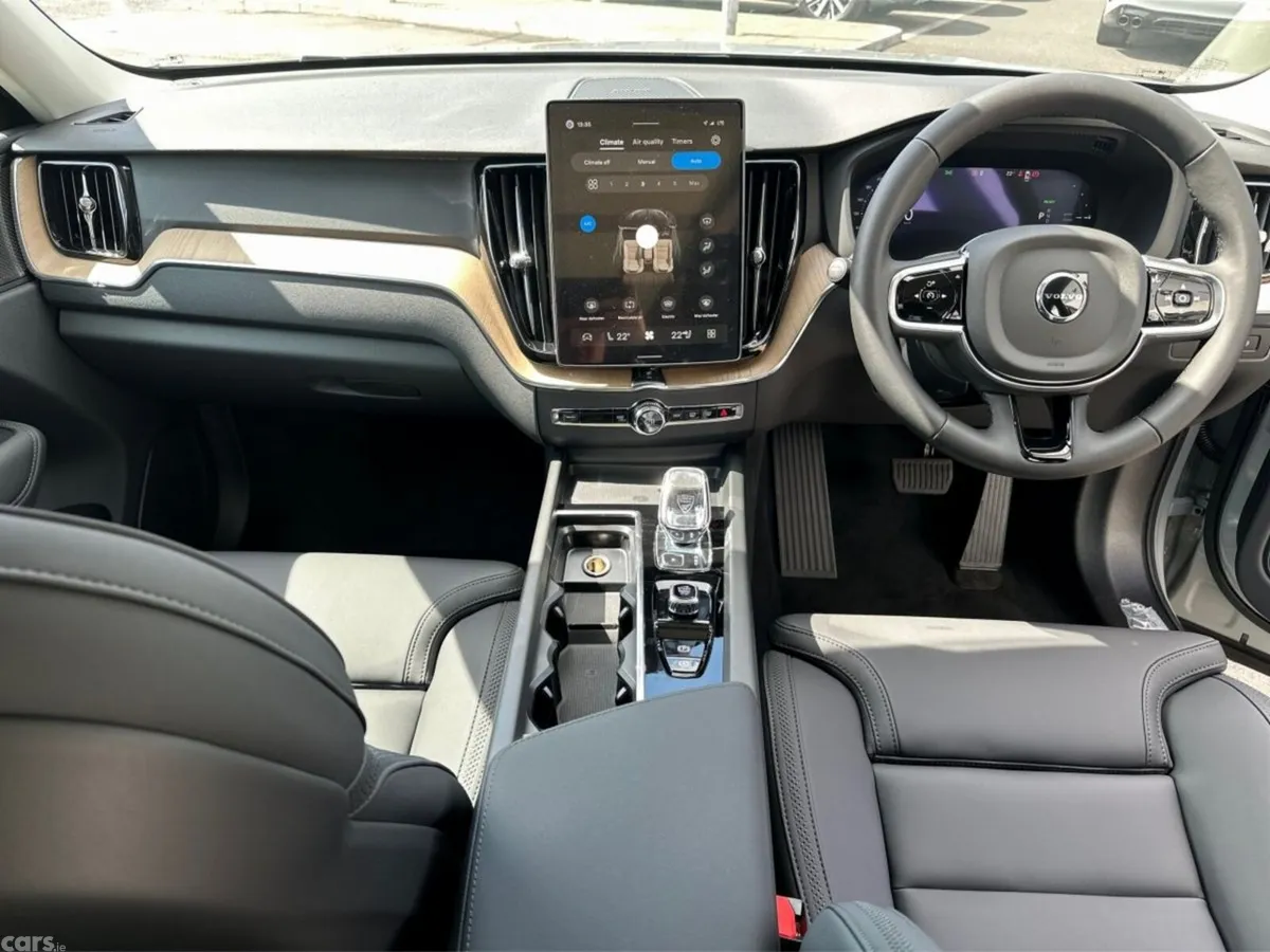 Volvo XC60 SUV, Petrol Plug-in Hybrid, 2026, Grey