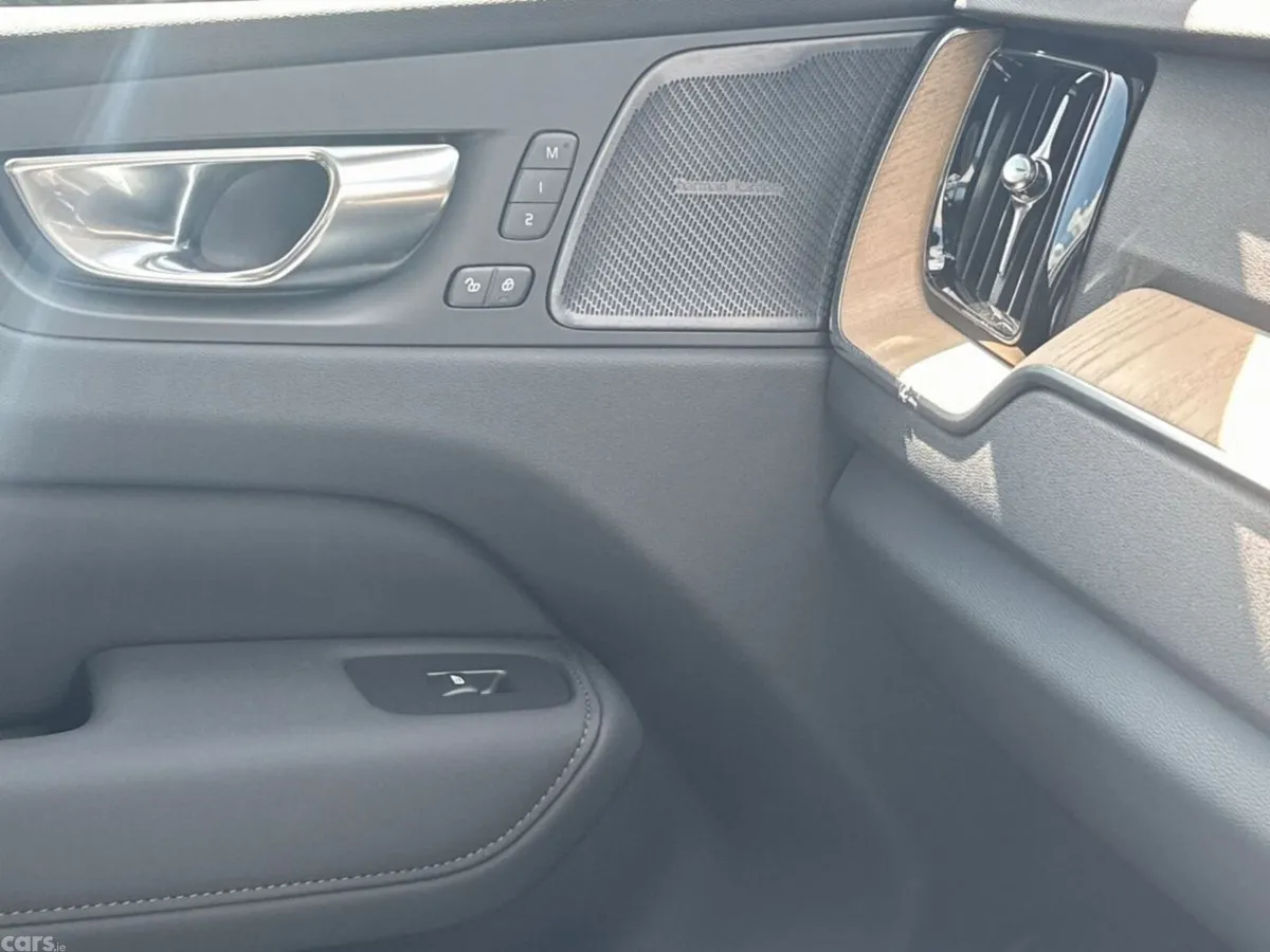 Volvo XC60 SUV, Petrol Plug-in Hybrid, 2026, Grey
