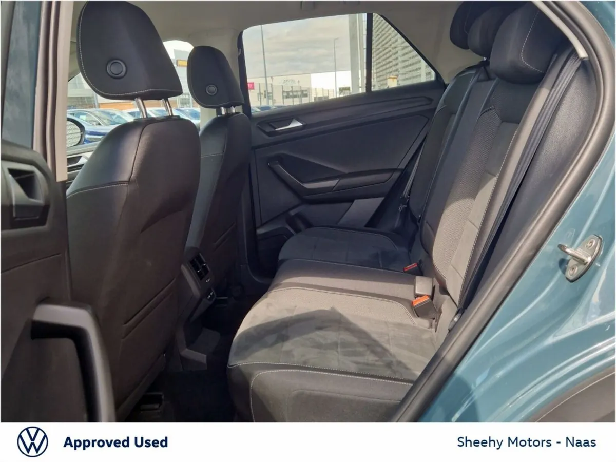 Volkswagen T-Roc SUV, Petrol, 2022, Blue