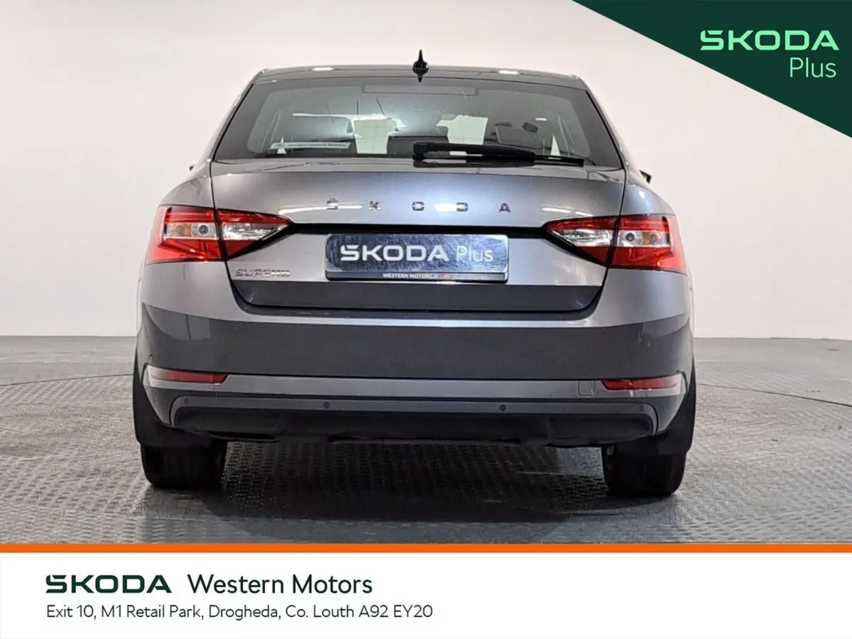 Skoda Superb Saloon, Diesel, 2024, Grey
