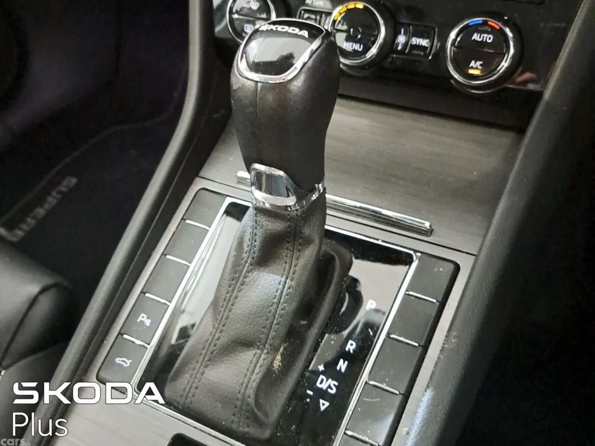 Skoda Superb Saloon, Diesel, 2024, Grey