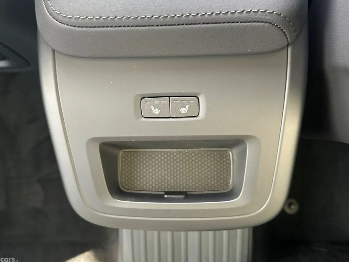 Volvo XC60 SUV, Petrol Plug-in Hybrid, 2026, Grey
