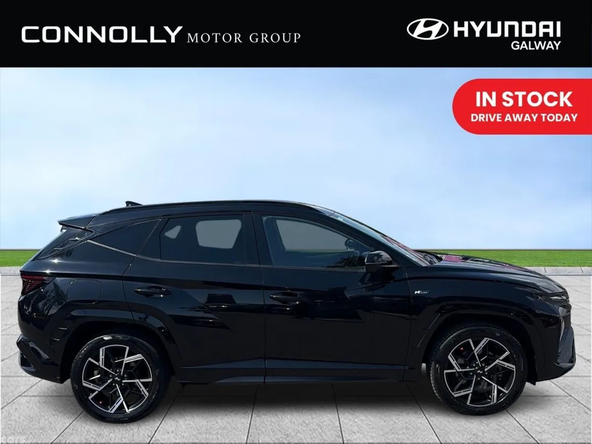 Hyundai Tucson SUV, Petrol Plug-in Hybrid, 2024, Black