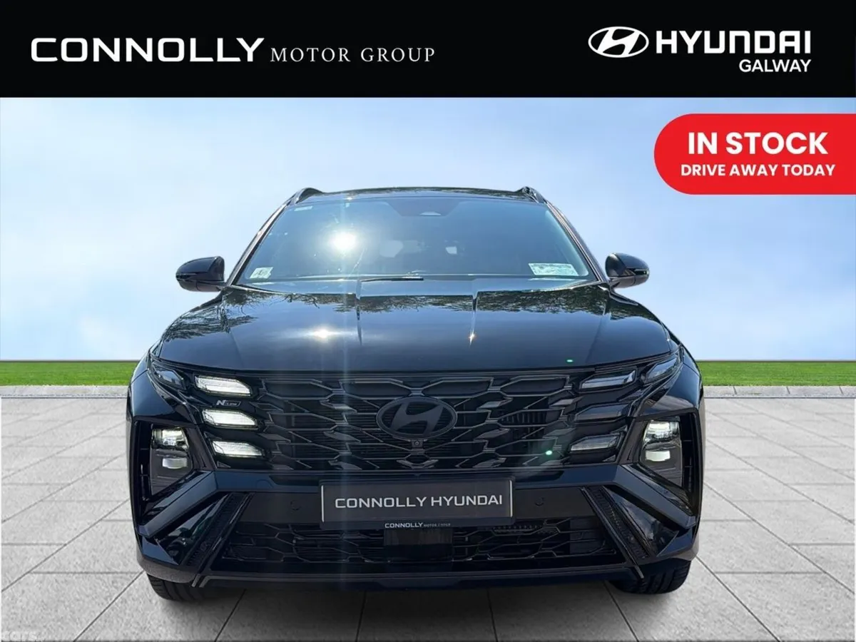 Hyundai Tucson SUV, Petrol Plug-in Hybrid, 2024, Black
