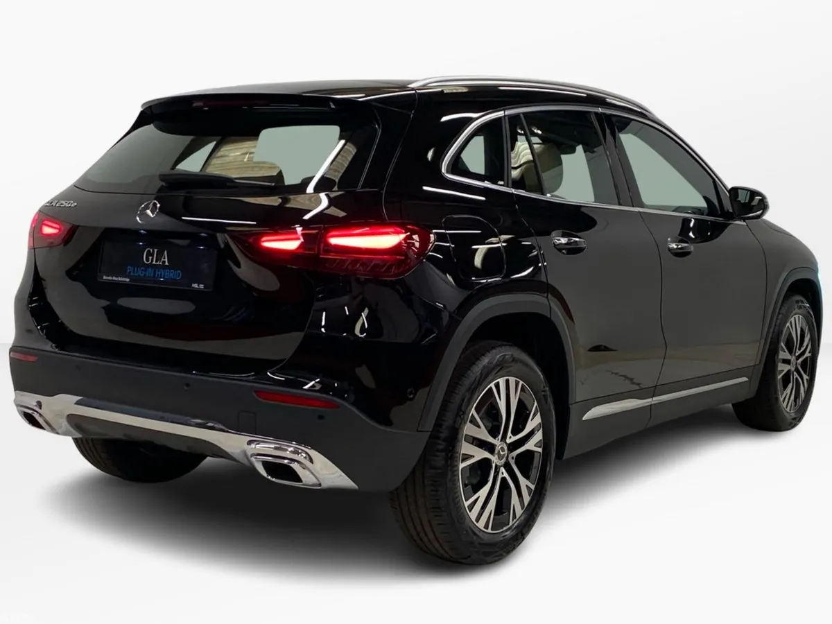 Mercedes-Benz GLA SUV, Petrol Plug-in Hybrid, 2026, Black