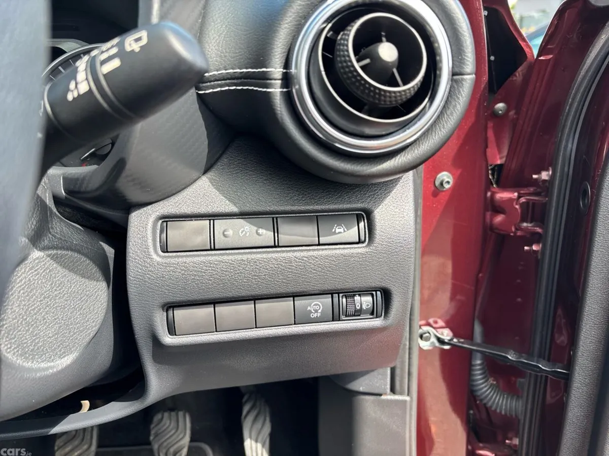Nissan Juke SUV, Petrol, 2023, Red