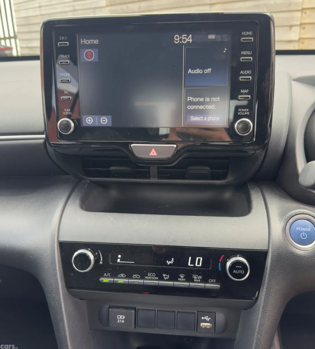 Toyota Yaris Cross SUV, Petrol Hybrid, 2021, Gold