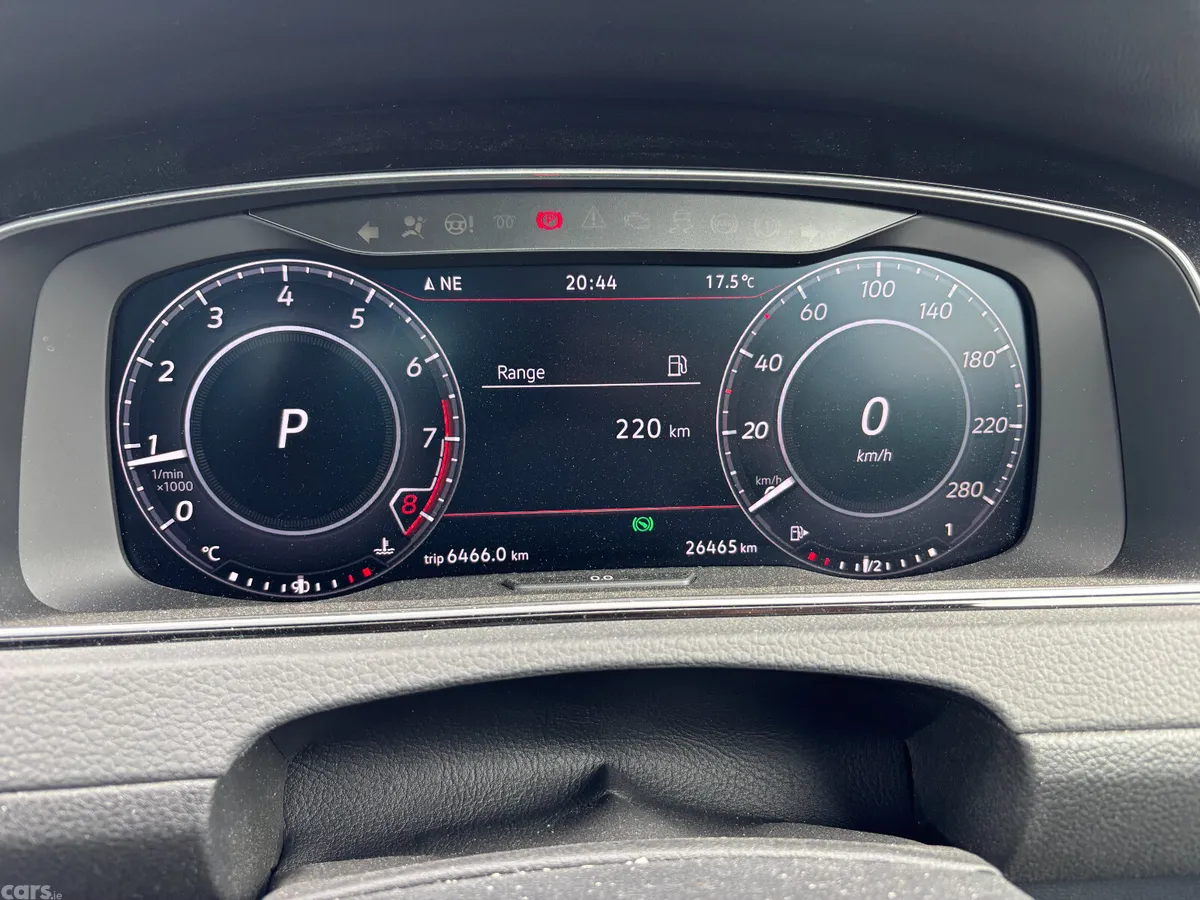 Volkswagen Golf Hatchback, Petrol, 2018, White