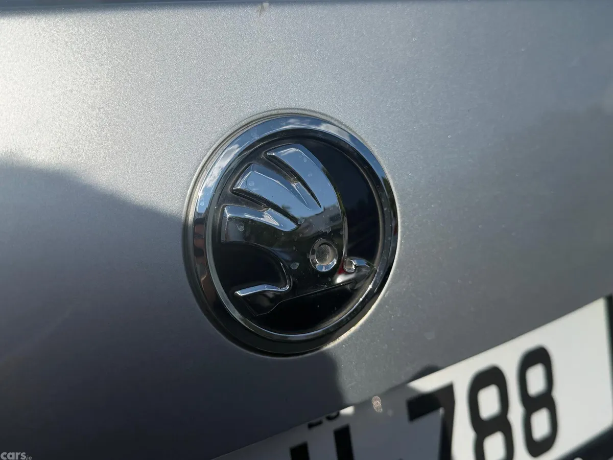Skoda Octavia Saloon, Diesel, 2016, Silver