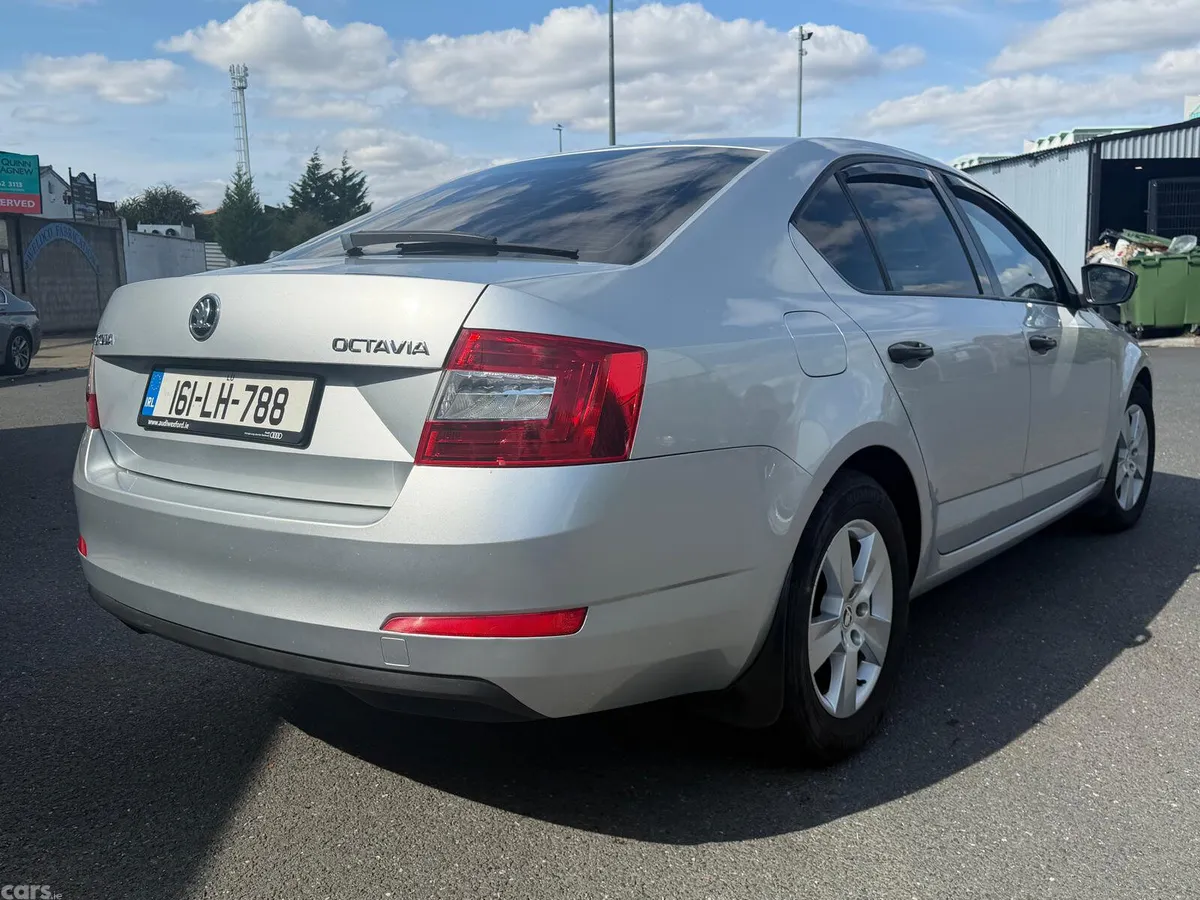 Skoda Octavia Saloon, Diesel, 2016, Silver