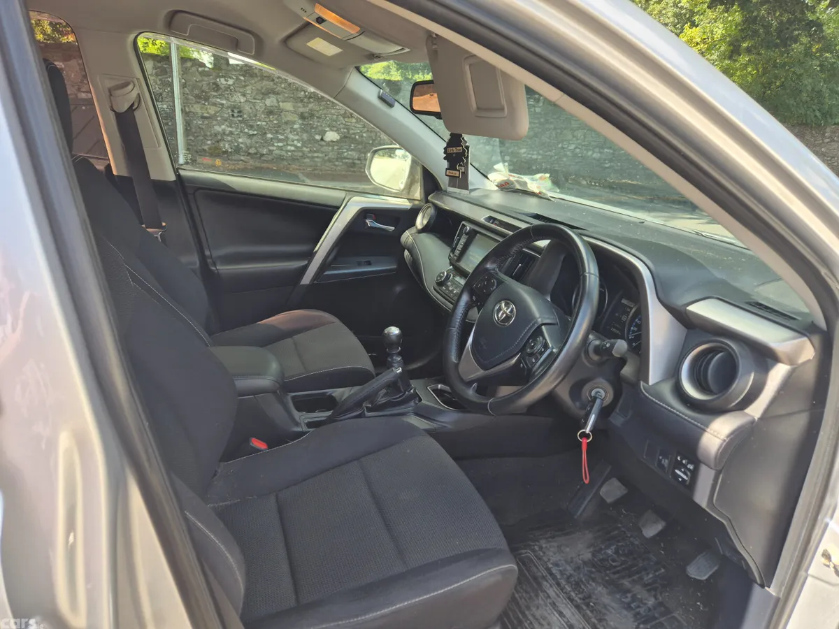 Toyota RAV4 SUV, Diesel, 2016, Silver