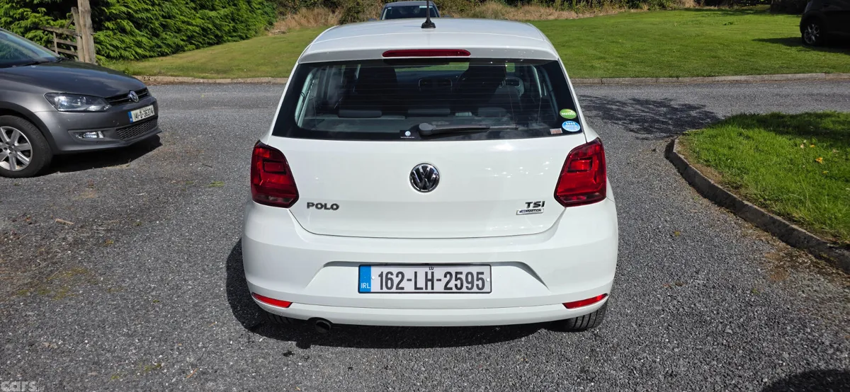 Volkswagen Polo Hatchback, Petrol, 2016, White