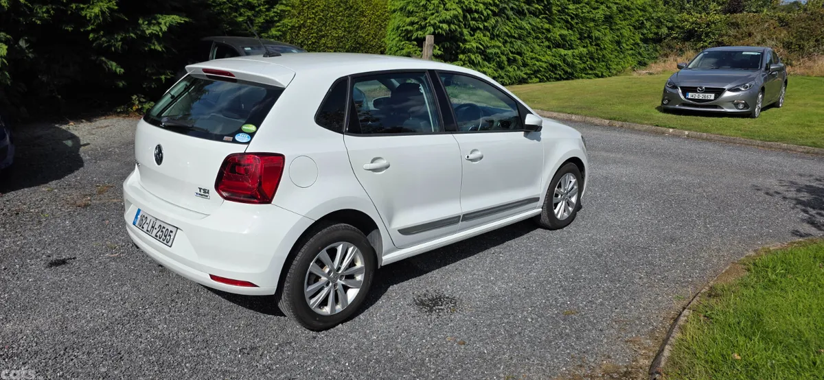 Volkswagen Polo Hatchback, Petrol, 2016, White