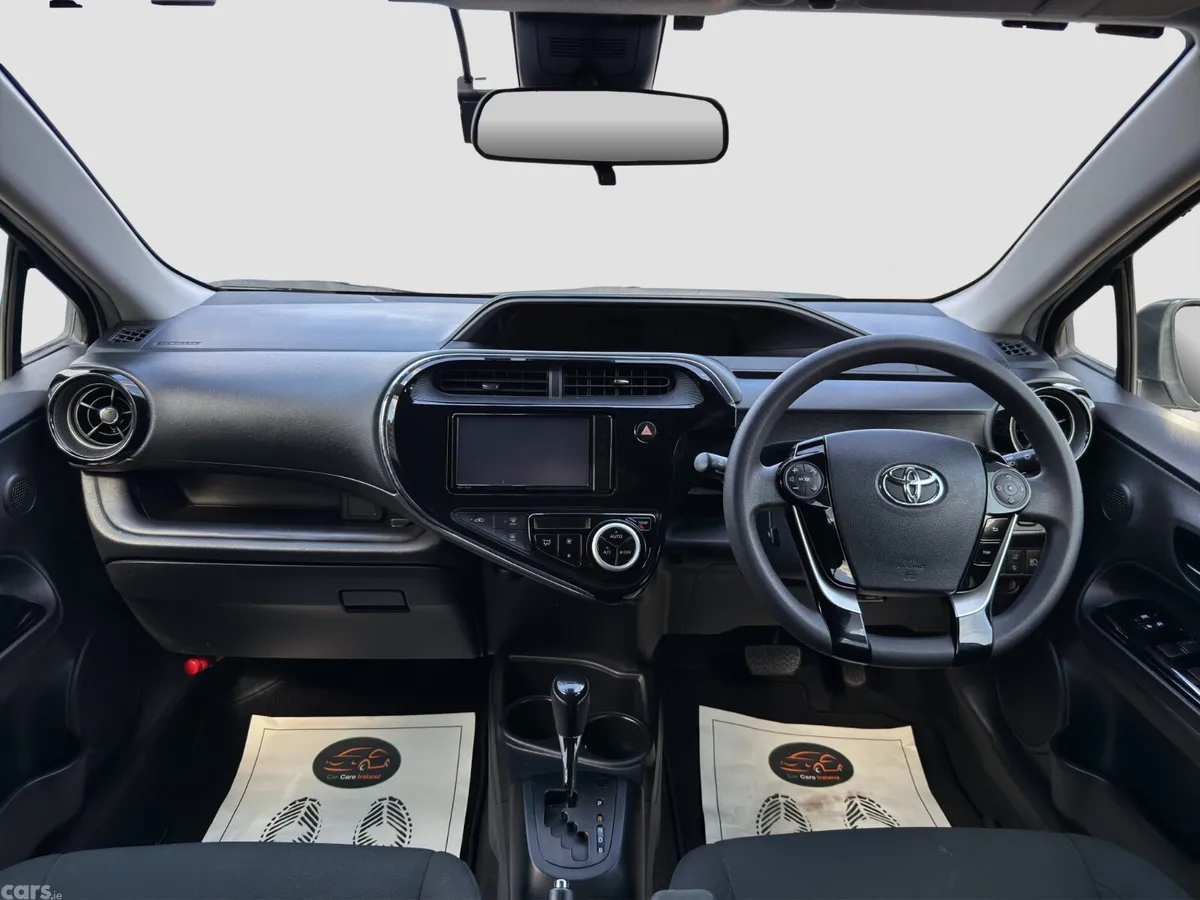 Toyota Aqua Hatchback, Petrol Hybrid, 2019, White