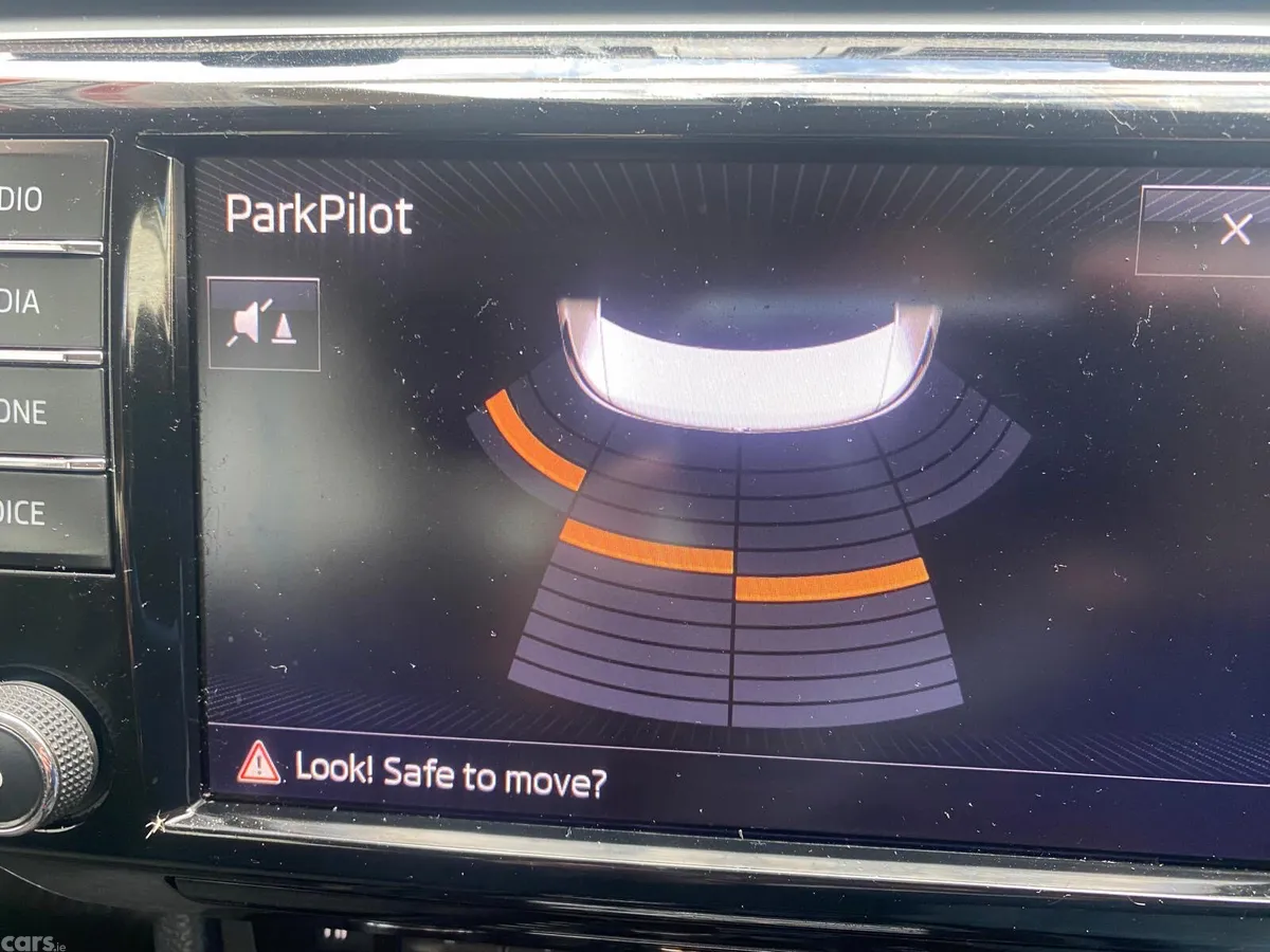 Skoda Superb Saloon, Diesel, 2017, White