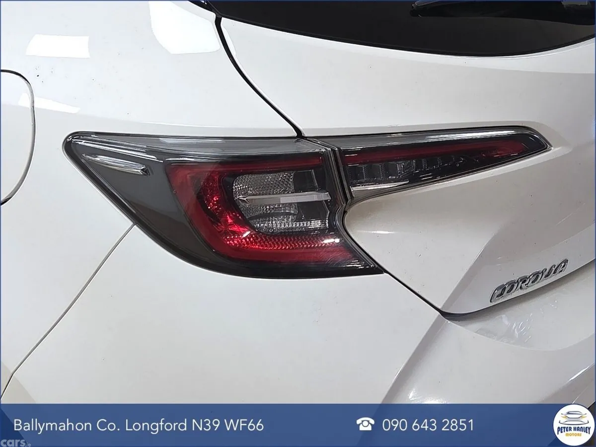 Toyota Corolla Hatchback, Petrol Hybrid, 2022, White