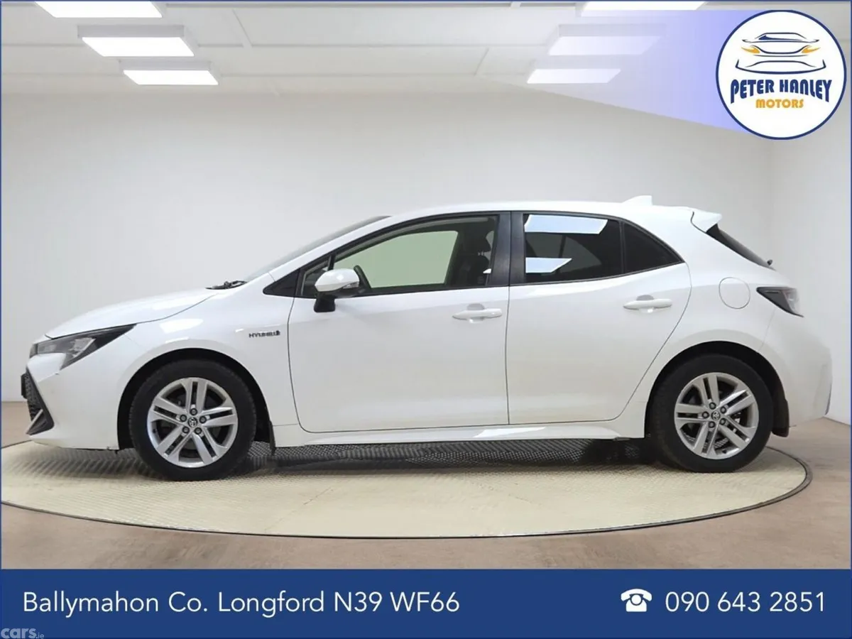 Toyota Corolla Hatchback, Petrol Hybrid, 2022, White